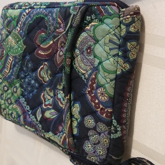 VERA BRADLEY CROSSBODY DISCONTINUED BAG - Picture 14 of 14